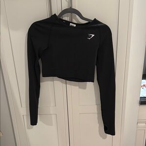 Black Long Sleeve Crop Top